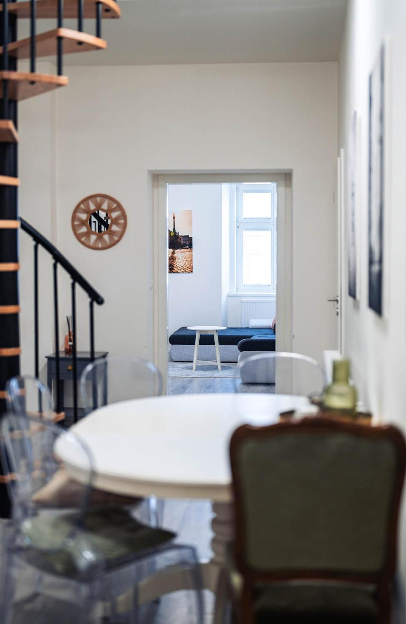 אולומוץ Silvie Apartments - Wurmova מראה חיצוני תמונה