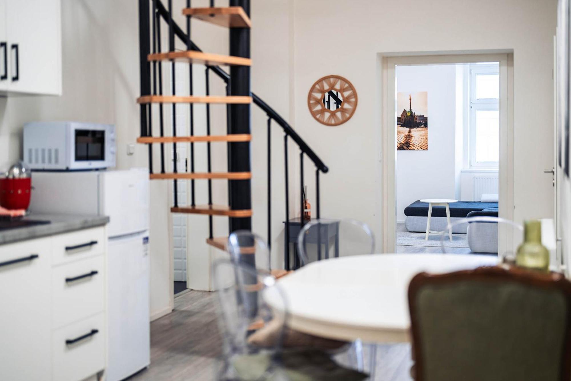 אולומוץ Silvie Apartments - Wurmova מראה חיצוני תמונה